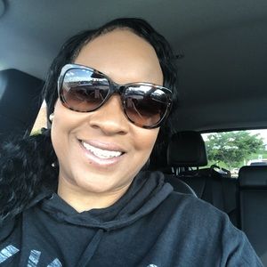 Meet your Posher, Rochelle